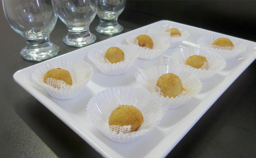 Salgados fritos - Bolinha de queijo Bolinha de queijo para festa